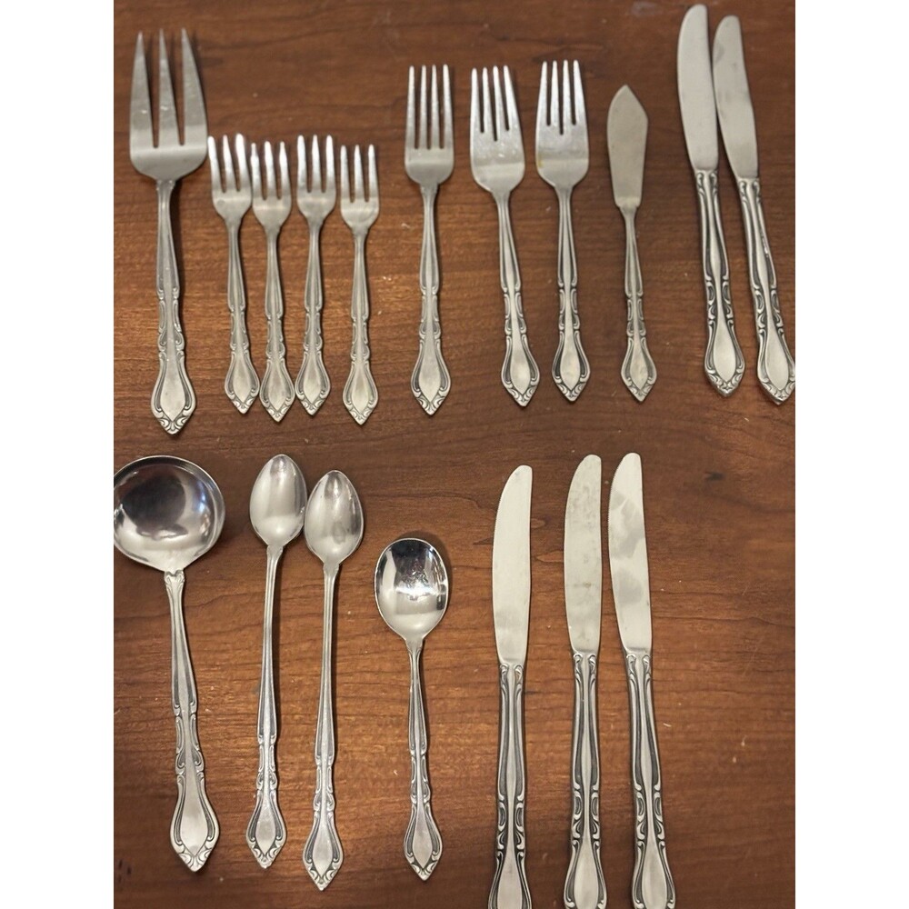 Rogers Stainless Korea Auberge Forks Spoons Knives Ladle 18 Pieces